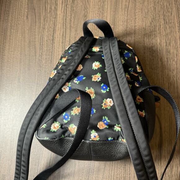 NEW Coach F57636 Tea Rose Floral Print Nylon Mini Charlie Backpack- Black Multi - Picture 3 of 6
